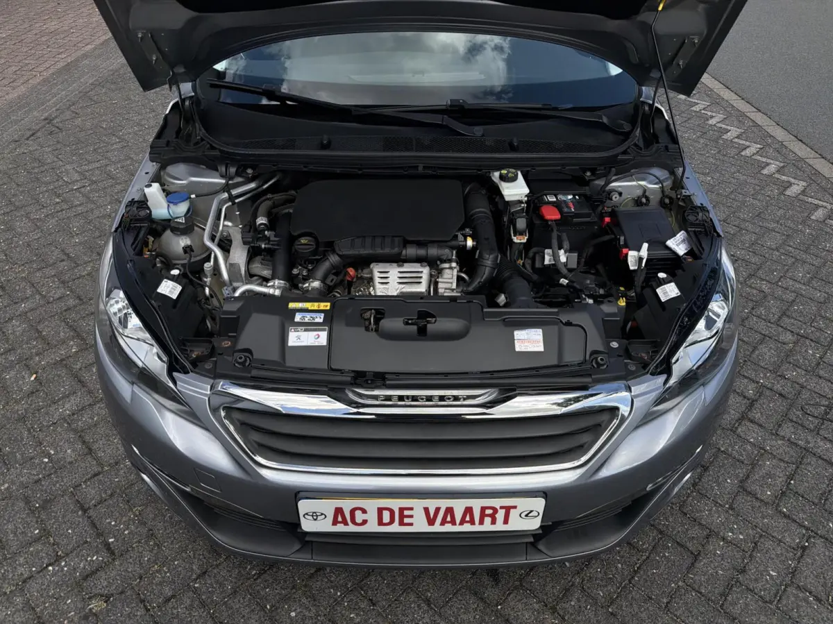 1.2 PureTech Style - 131PK/1EIGENAAR/NAVI/CLIMA