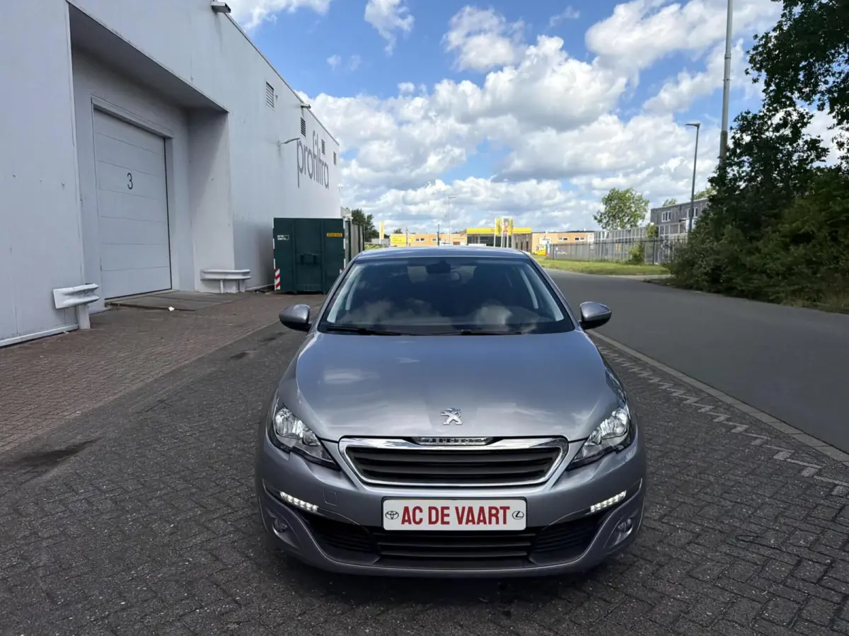 1.2 PureTech Style - 131PK/1EIGENAAR/NAVI/CLIMA