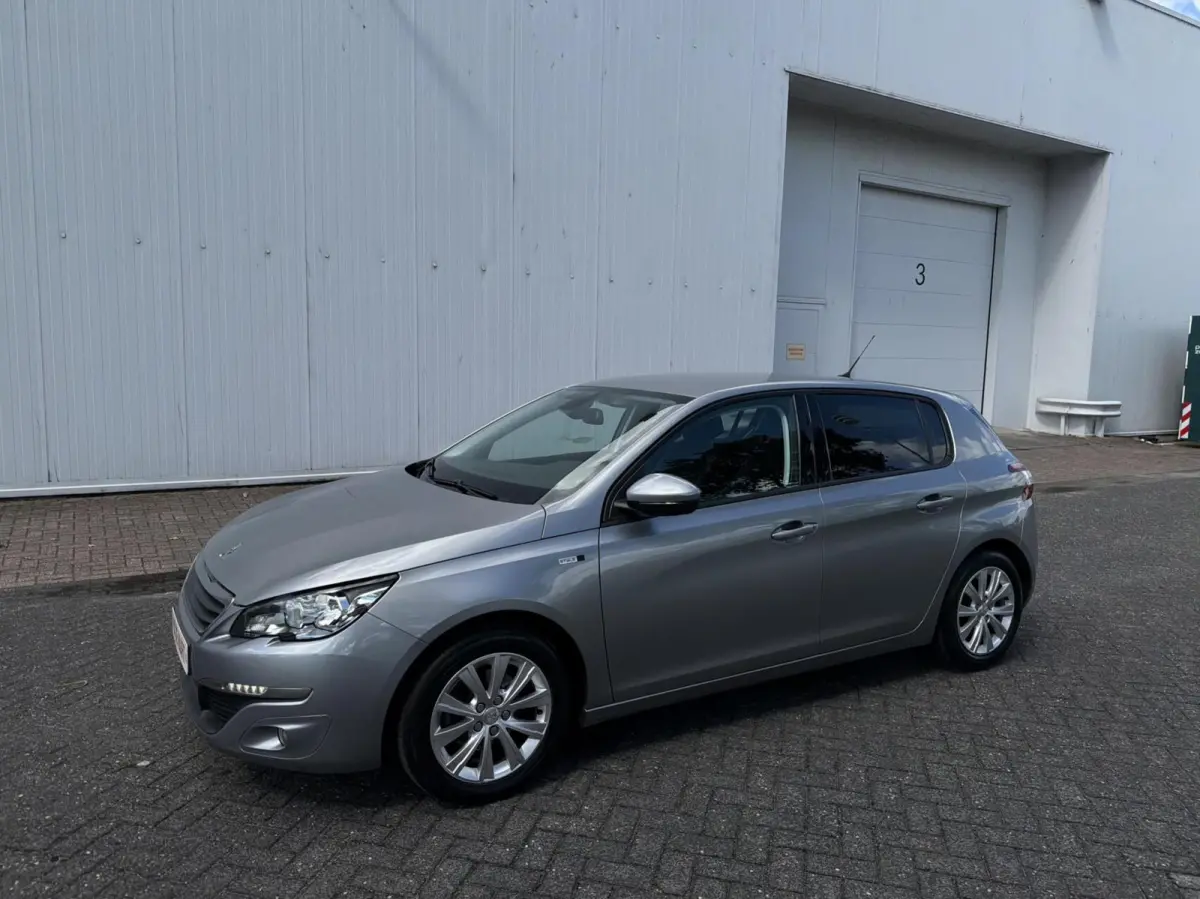 1.2 PureTech Style - 131PK/1EIGENAAR/NAVI/CLIMA