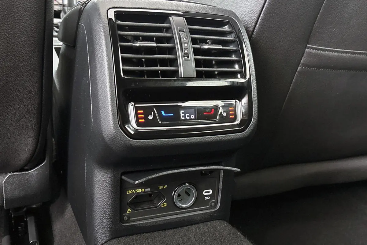1.4 TSI eHybrid R-Line Business+ Panoramadak Achteruitrijcamera