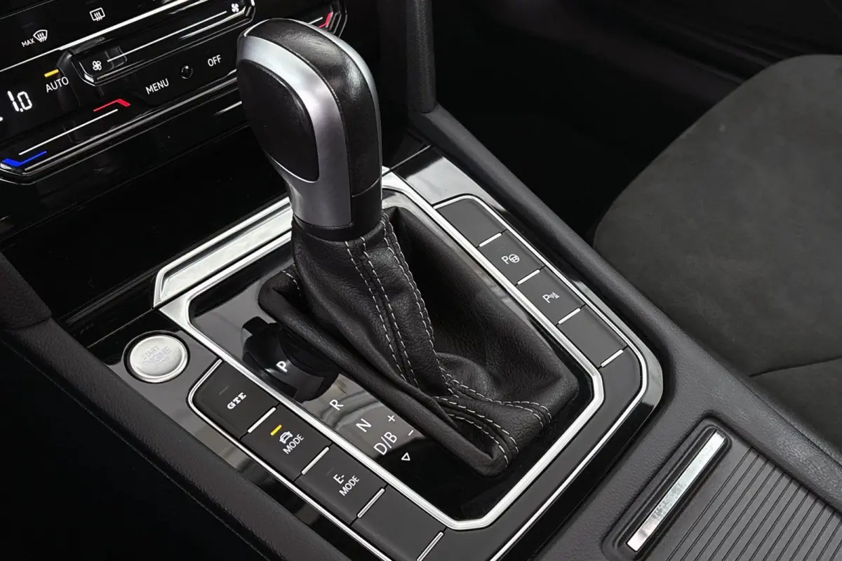 1.4 TSI eHybrid R-Line Business+ Panoramadak Achteruitrijcamera