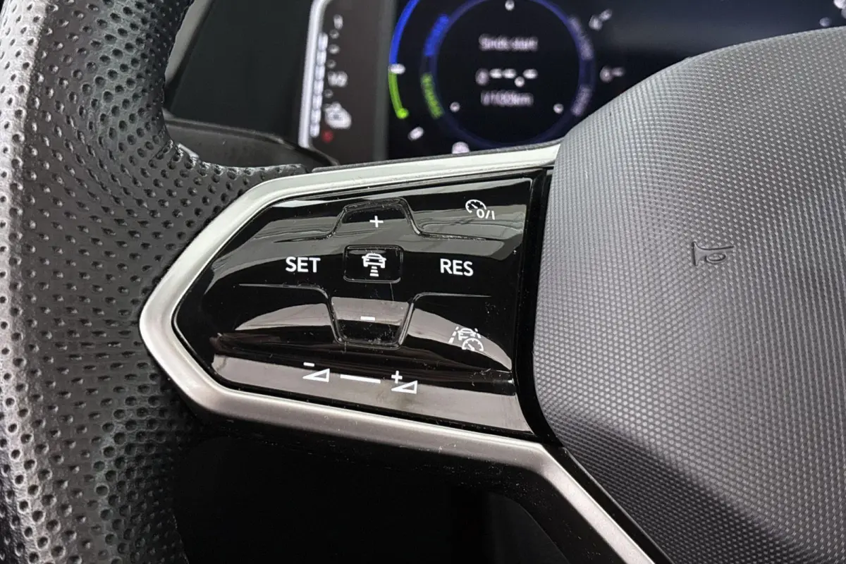 1.4 TSI eHybrid R-Line Business+ Panoramadak Achteruitrijcamera