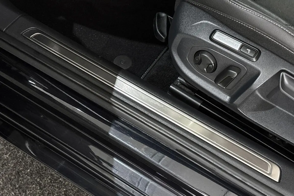 1.4 TSI eHybrid R-Line Business+ Panoramadak Achteruitrijcamera