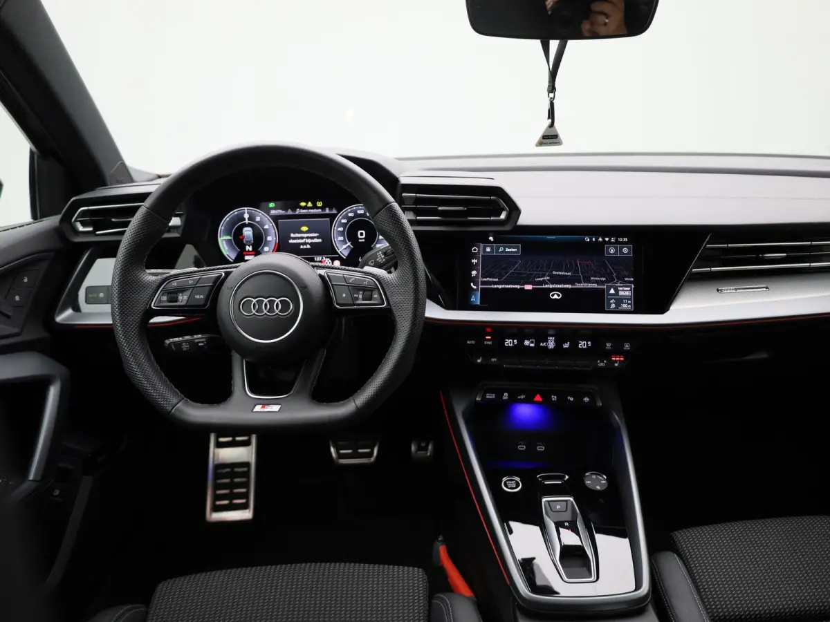 40 TFSI e S edition 204 PK | S-line | Automaat | Navigatie | Stoelverwarming | Camera |