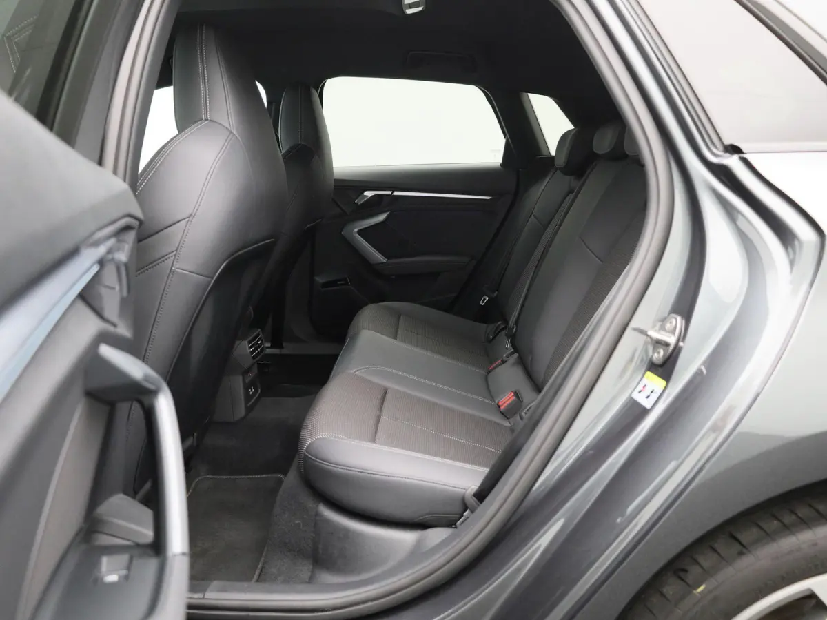 40 TFSI e S edition 204 PK | S-line | Automaat | Navigatie | Stoelverwarming | Camera |