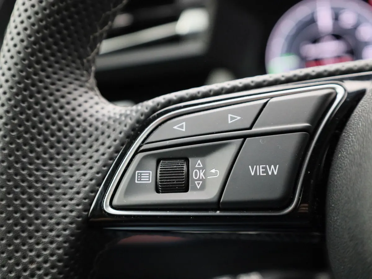 40 TFSI e S edition 204 PK | S-line | Automaat | Navigatie | Stoelverwarming | Camera |