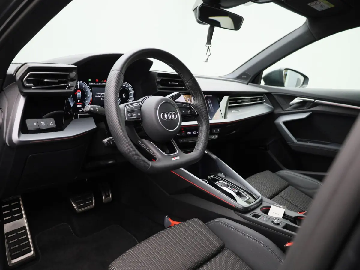 40 TFSI e S edition 204 PK | S-line | Automaat | Navigatie | Stoelverwarming | Camera |
