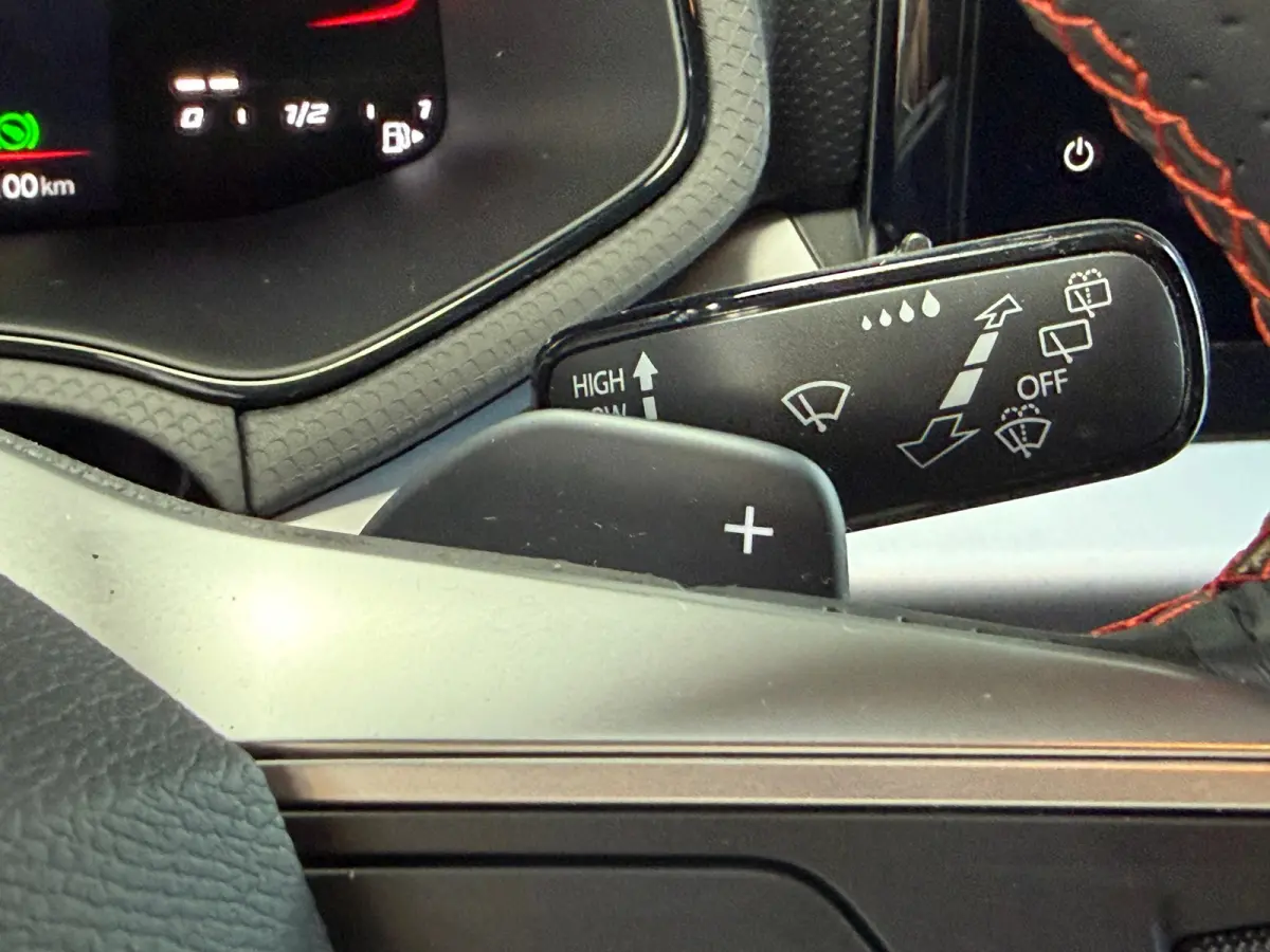 1.0 TSI FR | DSG | Leder / Alcantara | Camera | Climate | Stoelverwarming | Virtual