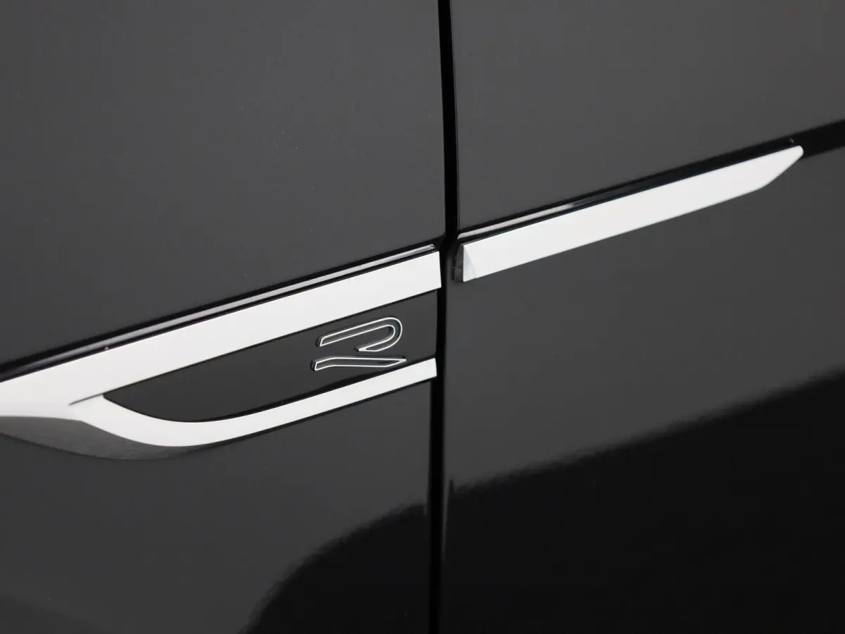1.5 TSI R-Line 150 PK| | GERESERVEERD | Achterklep Elektrisch | Achteruitrijcamera | Stoelverwarming | 'Keyless Access | Dodehoek Detectie | Stuurwielverwarming
