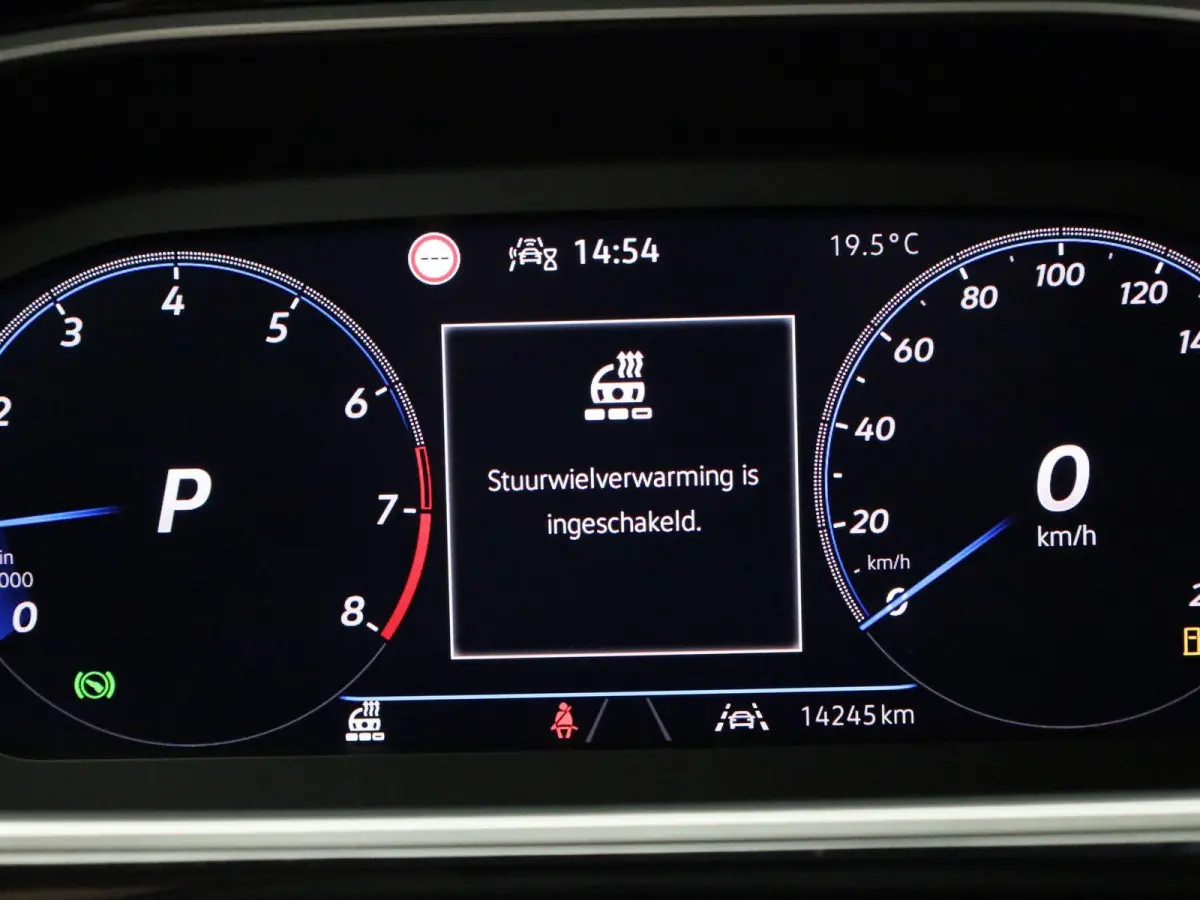 1.5 TSI R-Line 150 PK| | GERESERVEERD | Achterklep Elektrisch | Achteruitrijcamera | Stoelverwarming | 'Keyless Access | Dodehoek Detectie | Stuurwielverwarming