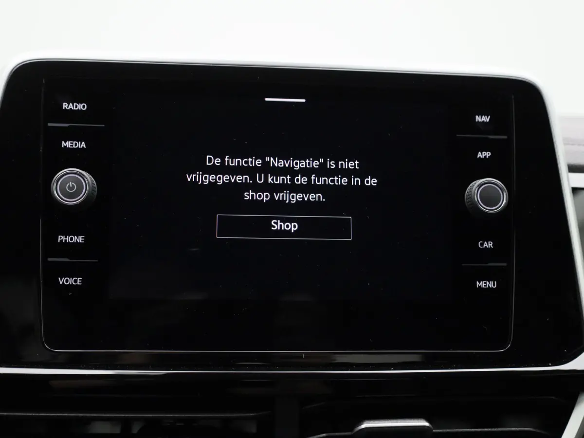 1.5 TSI R-Line 150 PK| | GERESERVEERD | Achterklep Elektrisch | Achteruitrijcamera | Stoelverwarming | 'Keyless Access | Dodehoek Detectie | Stuurwielverwarming