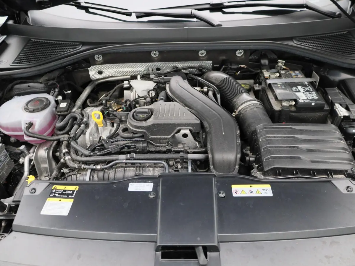 1.5 TSI R-Line 150 PK| | GERESERVEERD | Achterklep Elektrisch | Achteruitrijcamera | Stoelverwarming | 'Keyless Access | Dodehoek Detectie | Stuurwielverwarming