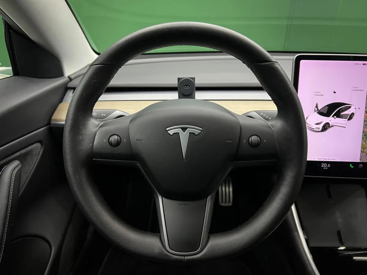 Performance AWD 75 kWh Trekhaak | Marge | NAP