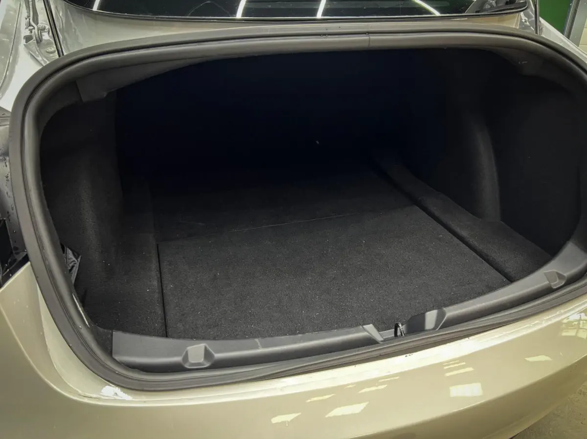 Performance AWD 75 kWh Trekhaak | Marge | NAP