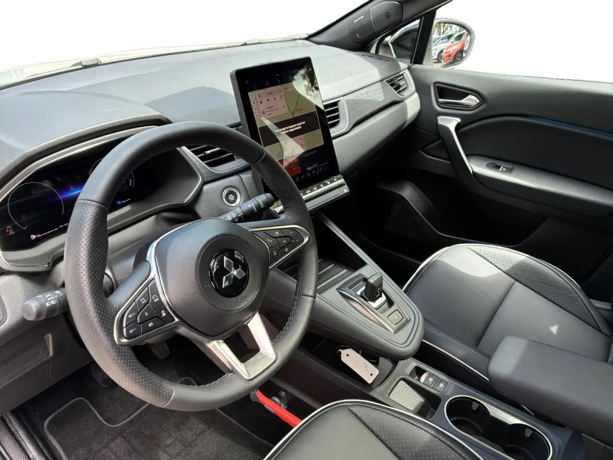 1.8 HEV AT Instyle Schuif kantel dak | Navigatie | LM Velgen | Leder | Stoelverwarming