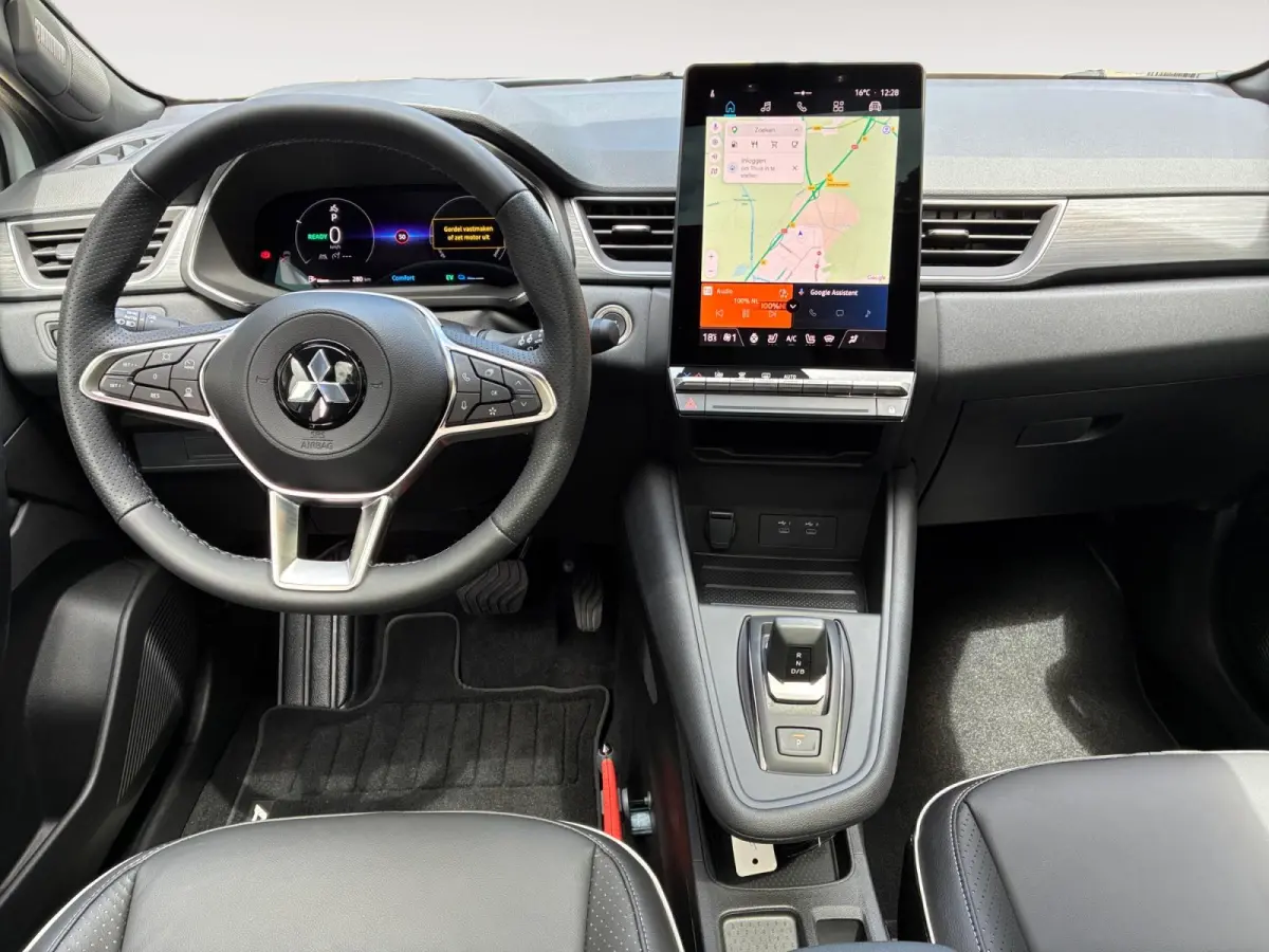 1.8 HEV AT Instyle Schuif kantel dak | Navigatie | LM Velgen | Leder | Stoelverwarming