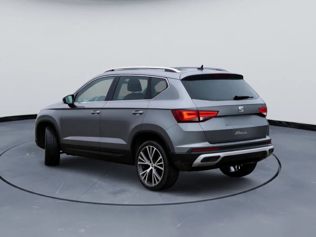 SEAT Ateca 1.5 TSI Style DSG Automaat 150 PK Camera Navigatie Keyless Entry