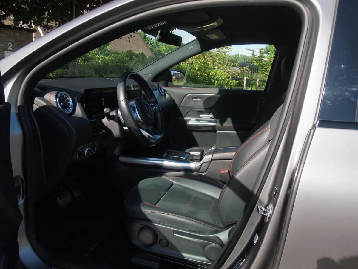 250 Business Solution AMG 67 kWh | SOH 96% | Camera | Sfeerverlichting | Dealeronderhouden | NL-Auto |