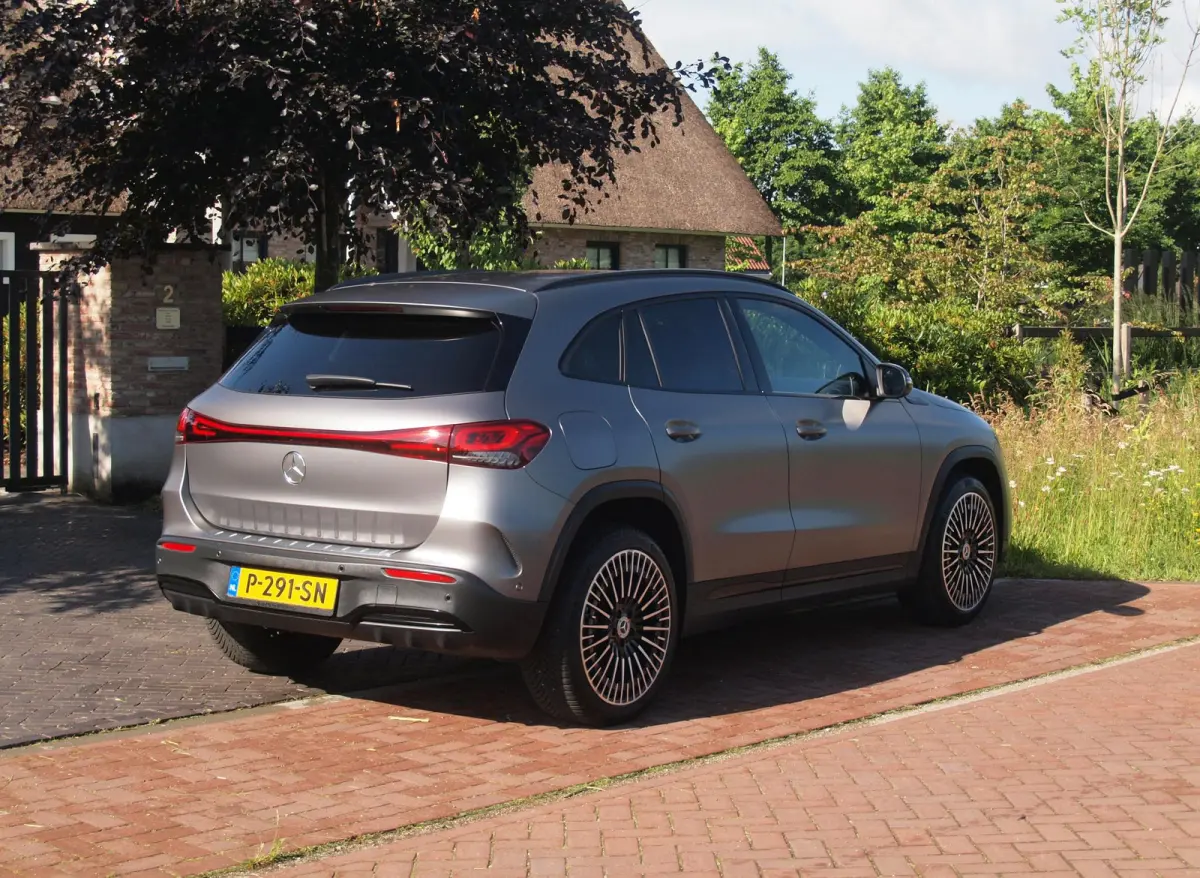 250 Business Solution AMG 67 kWh | SOH 96% | Camera | Sfeerverlichting | Dealeronderhouden | NL-Auto |