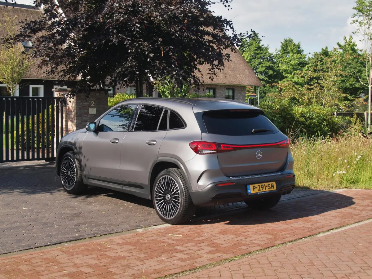 250 Business Solution AMG 67 kWh | SOH 96% | Camera | Sfeerverlichting | Dealeronderhouden | NL-Auto |