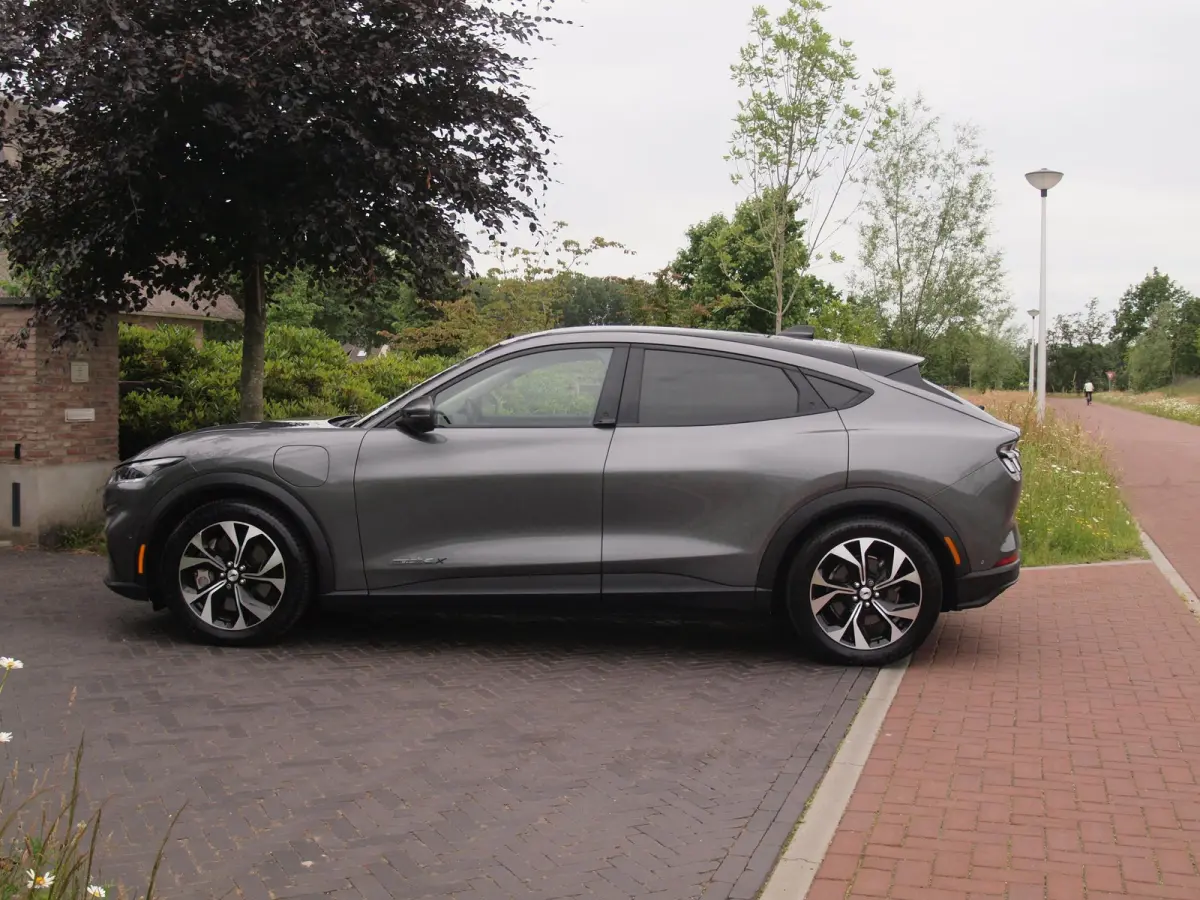 Extended RWD 98 kWh | SOH 94% | 360 Camera | Bang & Olufsen | Stoel Memory | Apple Carplay | Panoramadak |