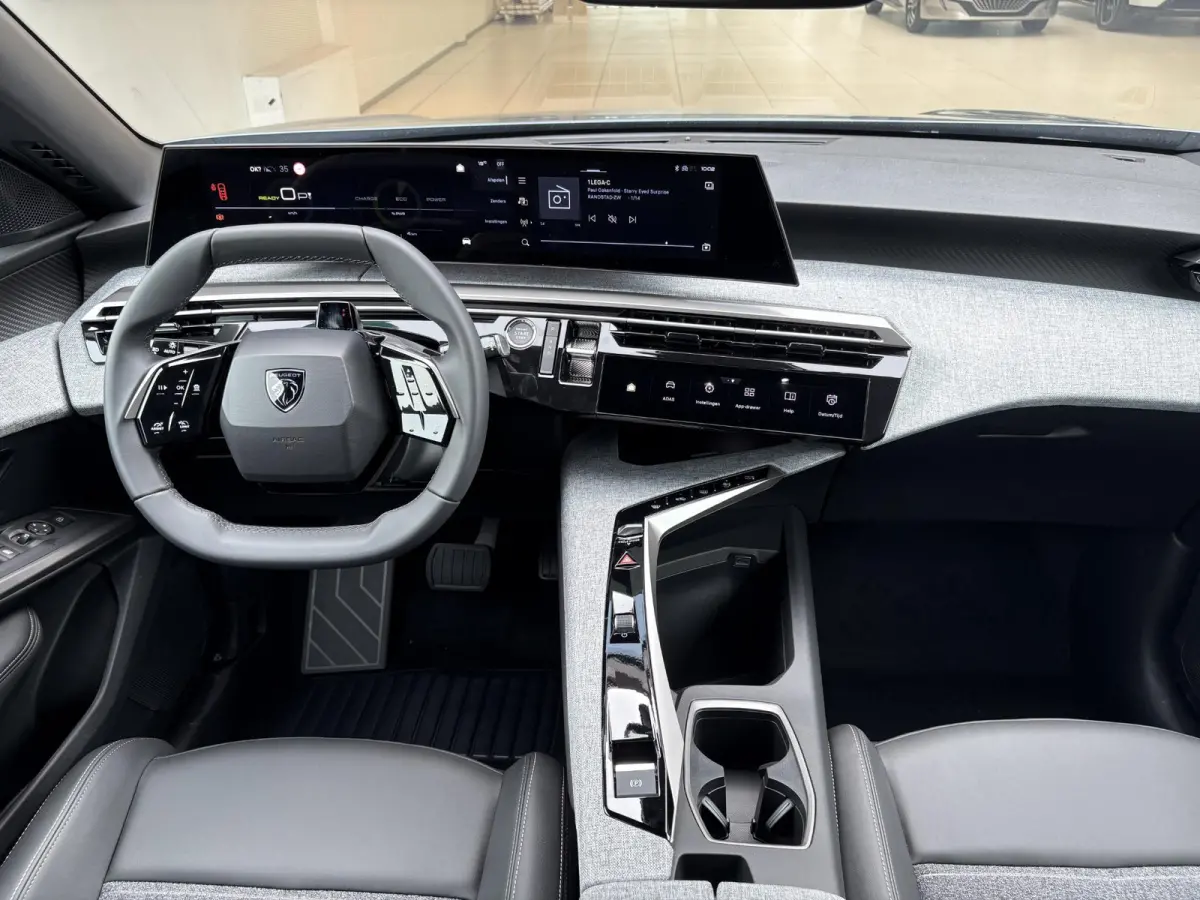 Allure Avantage 73 kWh 7p | Tot 8 jaar garantie | Camera | Apple Carplay/Android Auto | 19 inch velgen