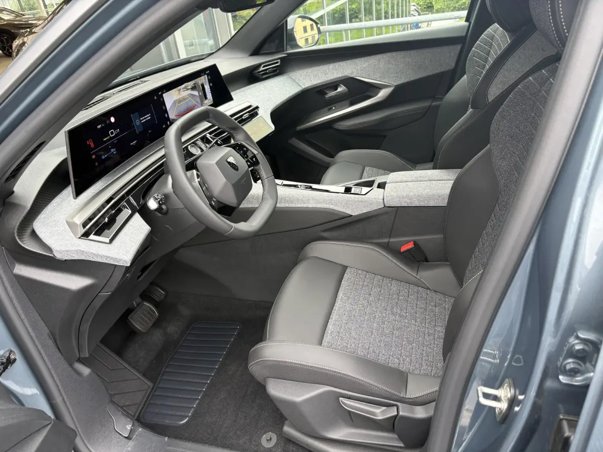 Allure Avantage 73 kWh 7p | Tot 8 jaar garantie | Camera | Apple Carplay/Android Auto | 19 inch velgen
