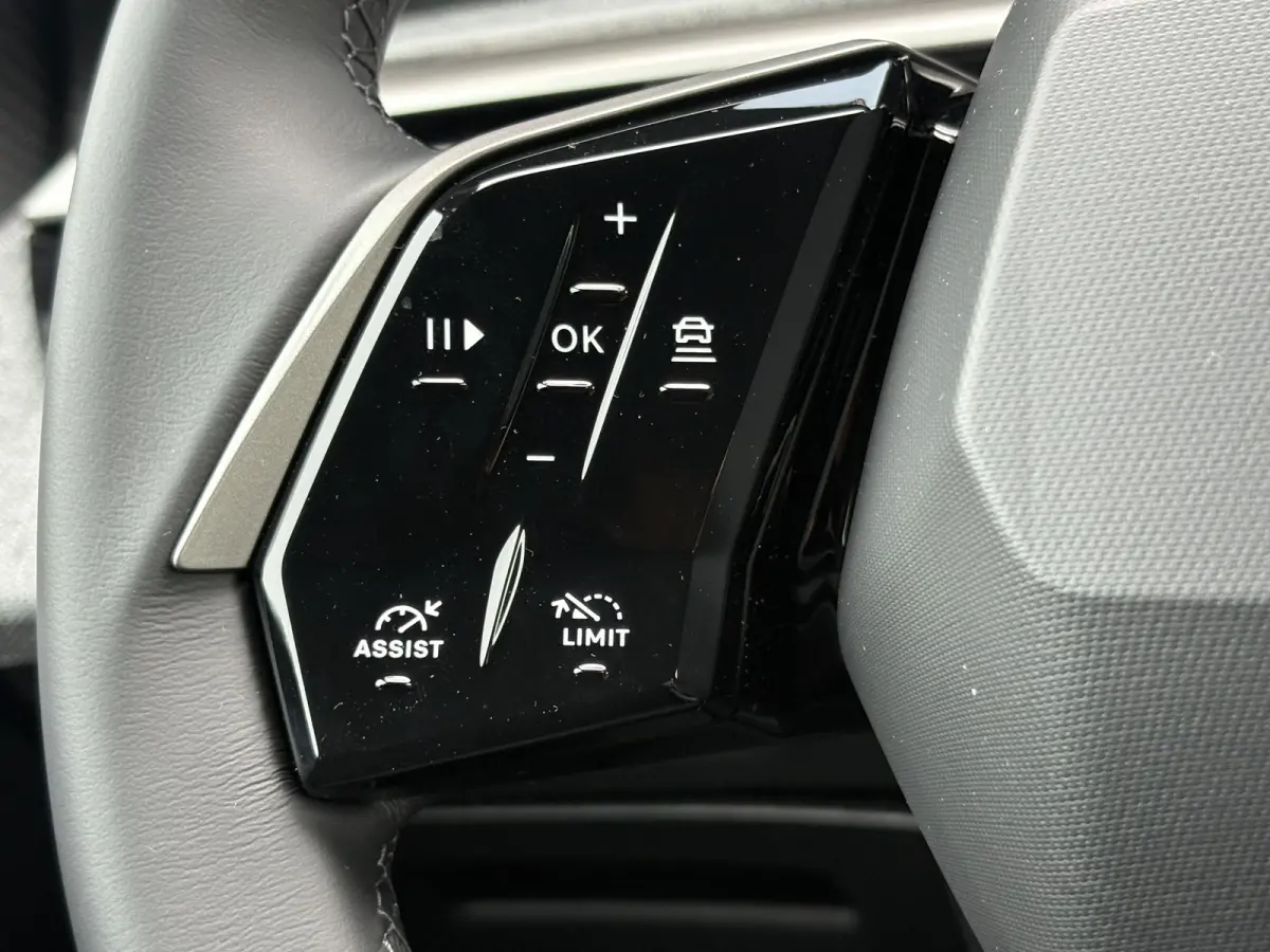Allure Avantage 73 kWh 7p | Tot 8 jaar garantie | Camera | Apple Carplay/Android Auto | 19 inch velgen