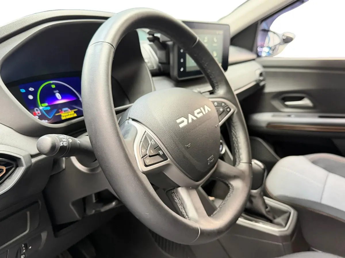 1.6 Hybrid 140 Extreme 7p. ZUINIG | RUIM | Stoelverwarming | Climate control | Carplay |