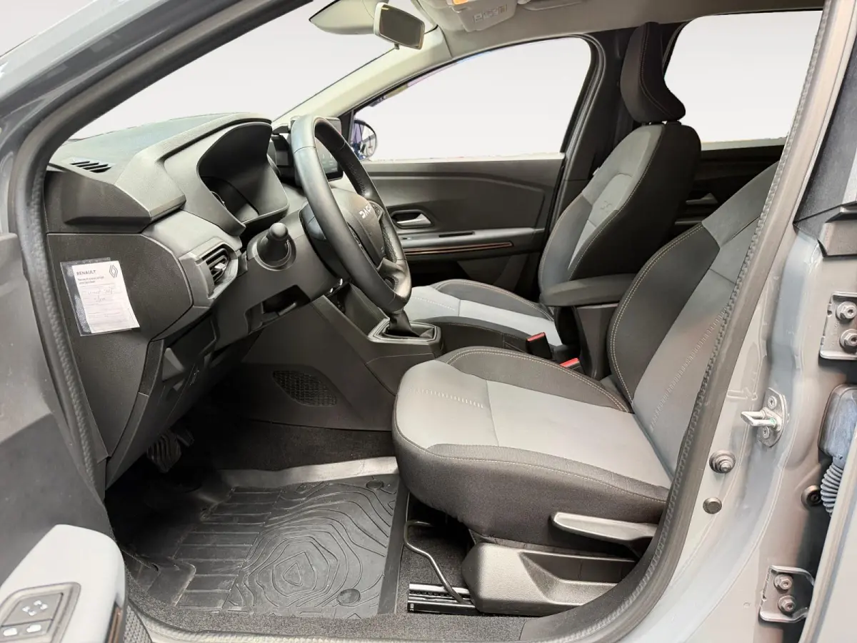 1.6 Hybrid 140 Extreme 7p. ZUINIG | RUIM | Stoelverwarming | Climate control | Carplay |