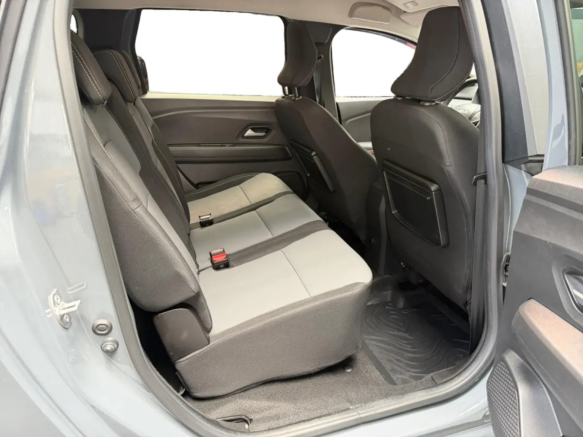 1.6 Hybrid 140 Extreme 7p. ZUINIG | RUIM | Stoelverwarming | Climate control | Carplay |