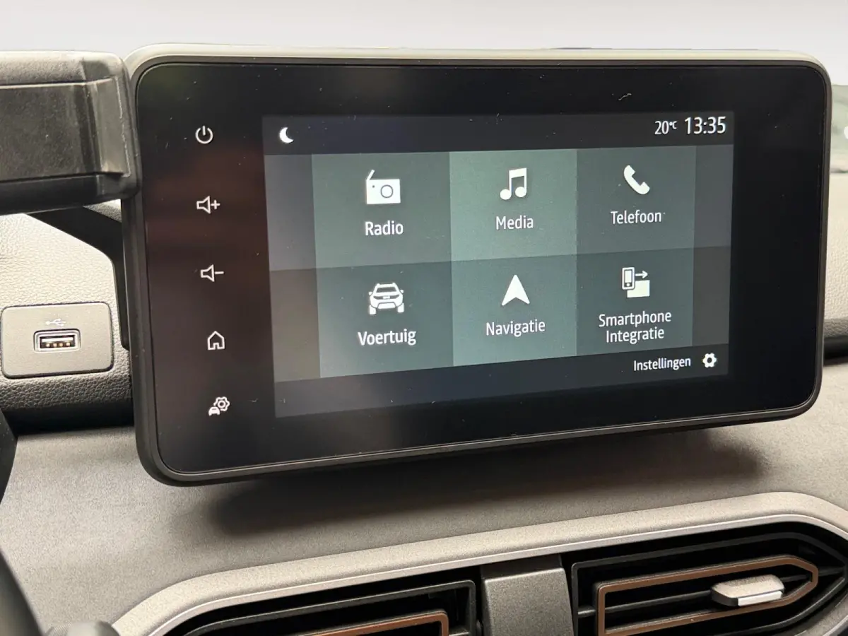 1.6 Hybrid 140 Extreme 7p. ZUINIG | RUIM | Stoelverwarming | Climate control | Carplay |