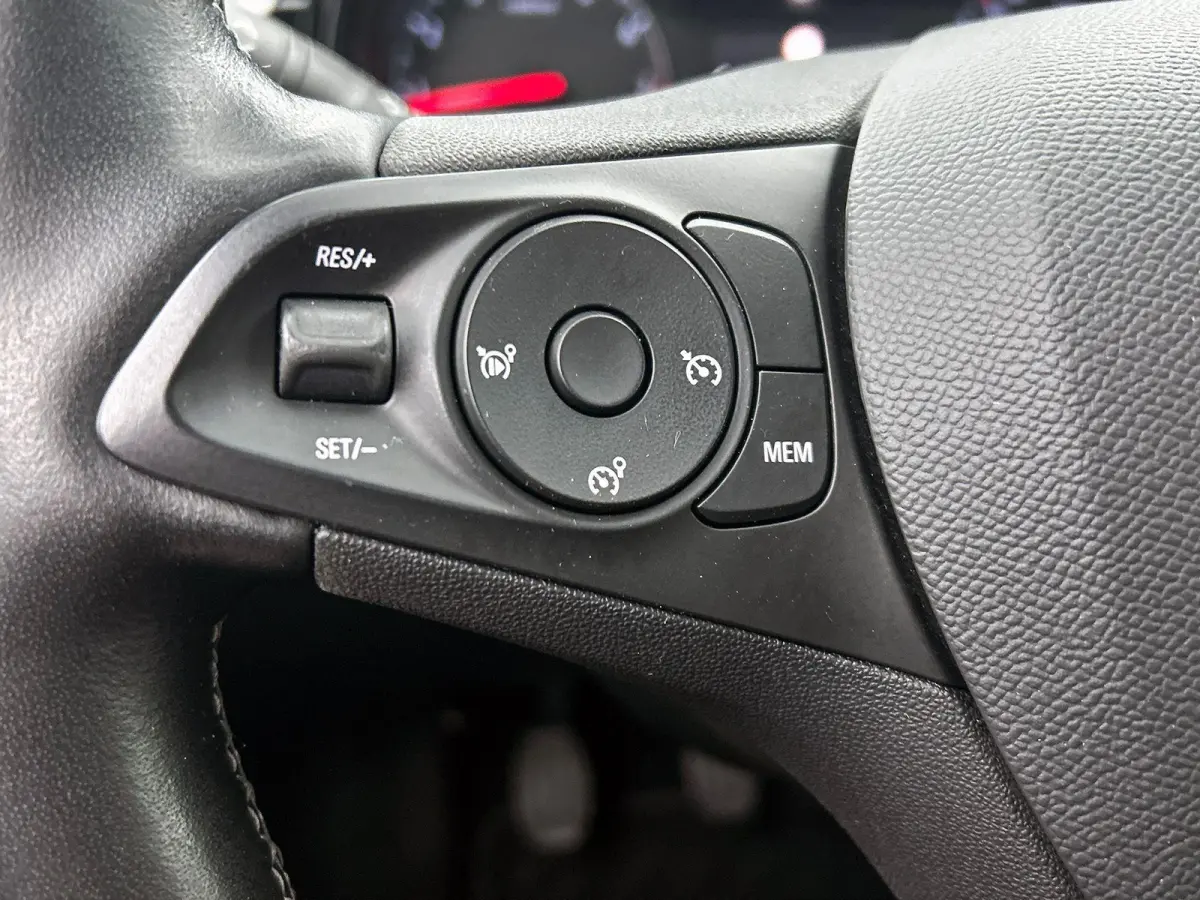 1.2 Edition 100PK CARPLAY-NAVI | TWO-TONE | CRUISE | DAB