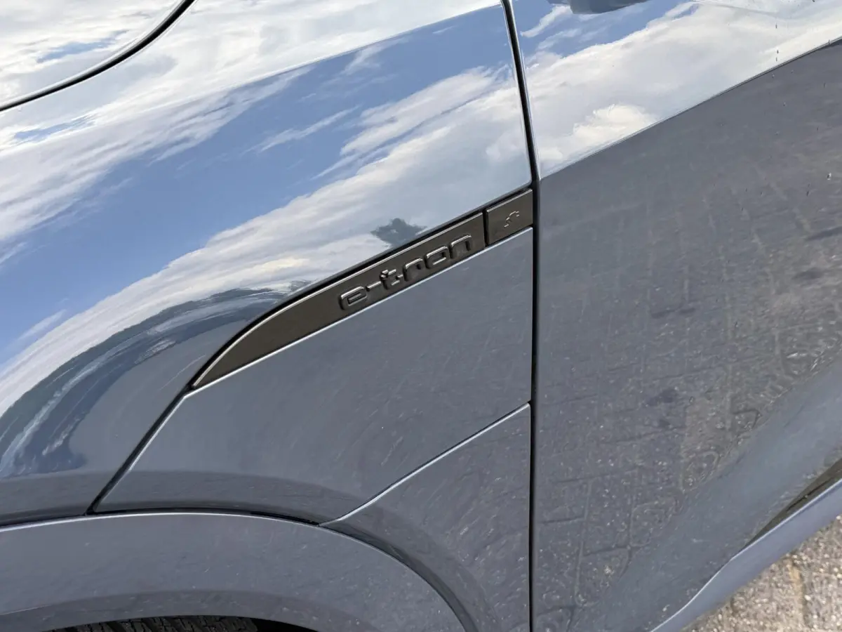 55 quattro S Edition Competition 115 kWh SOH 90% | Panoramadak | Luchtvering | Camera | Bang & Olufsen | Matrix LED |