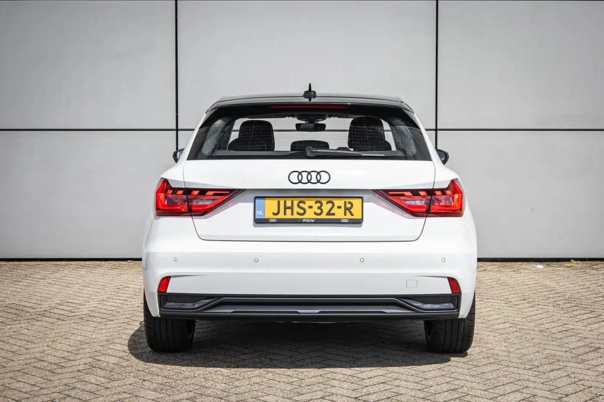 25 TFSI 95pk S-tronic Advanced edition | 18" LMV | Apple Carplay/ Android Auto | Parkeersensoren | Climate Control