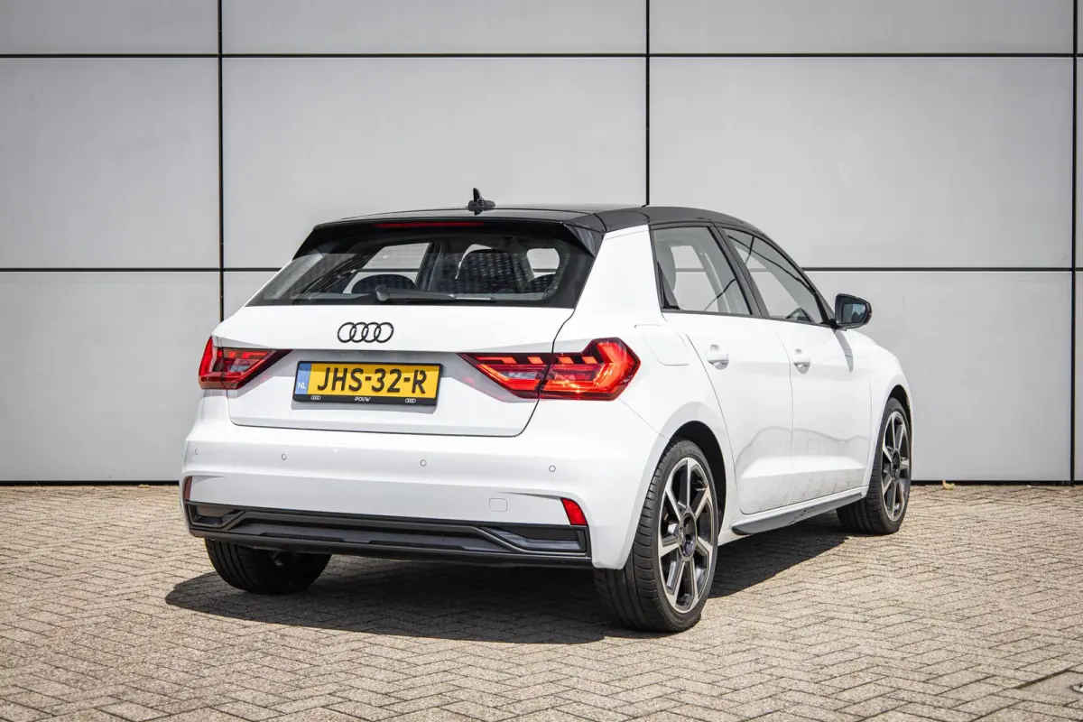 25 TFSI 95pk S-tronic Advanced edition | 18" LMV | Apple Carplay/ Android Auto | Parkeersensoren | Climate Control