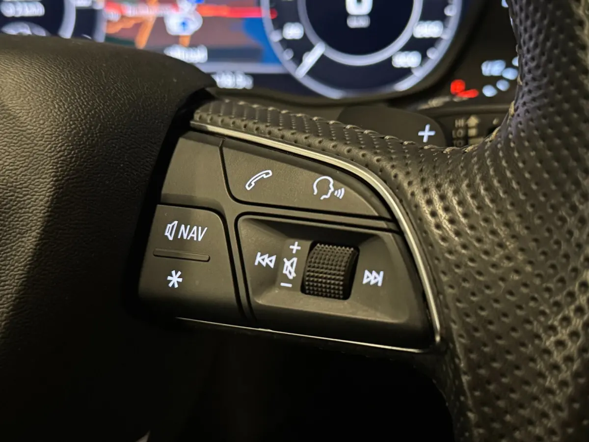 55 TFSI e Quattro S-Edition B&O Virtual Cockpit Camera