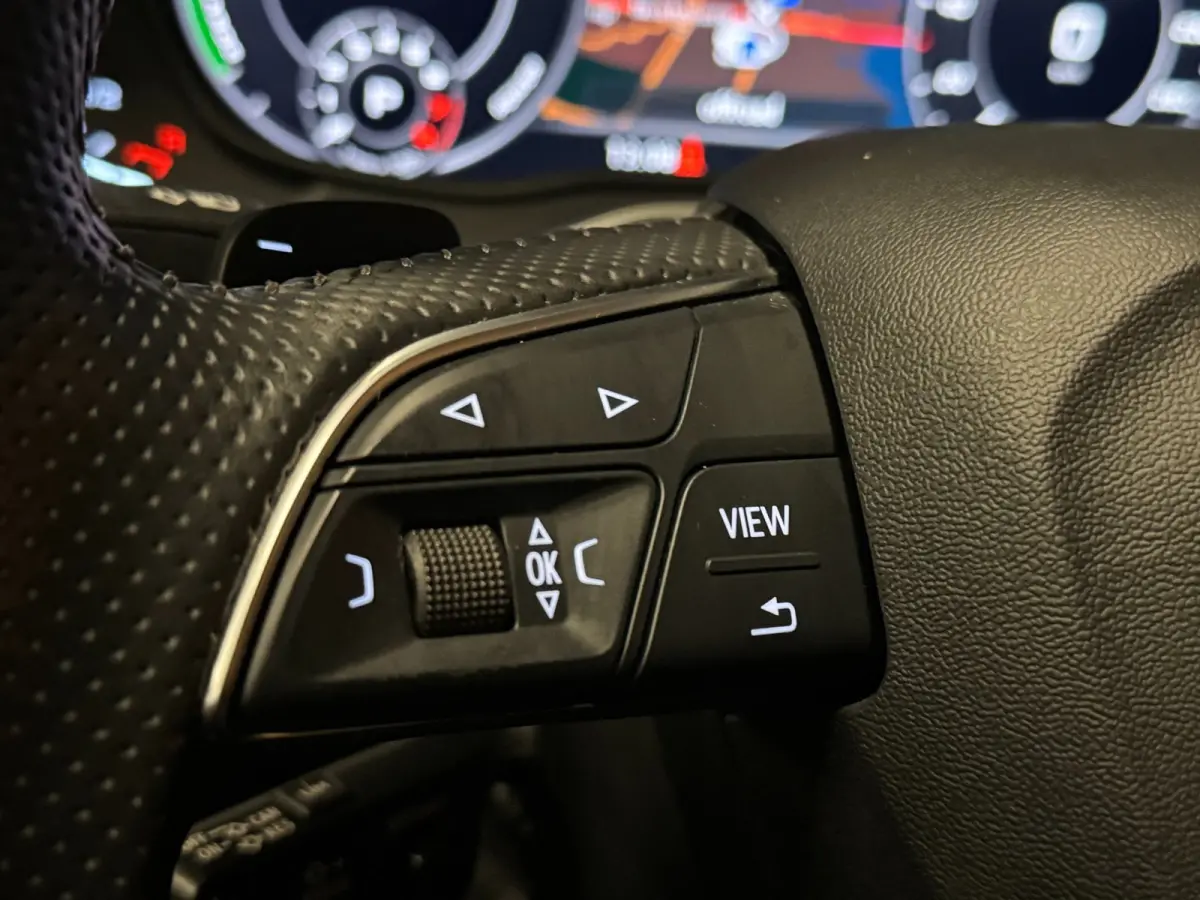 55 TFSI e Quattro S-Edition B&O Virtual Cockpit Camera