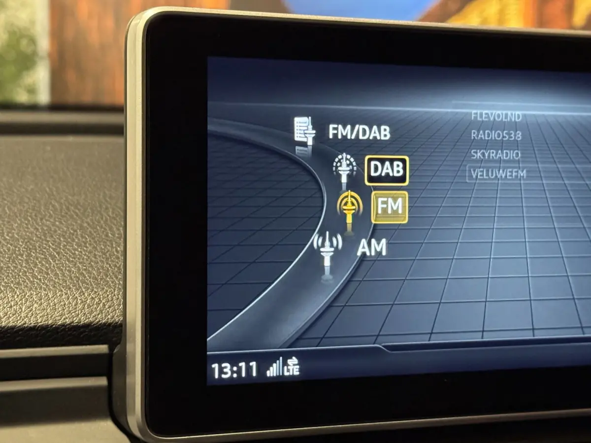 55 TFSI e Quattro S-Edition B&O Virtual Cockpit Camera