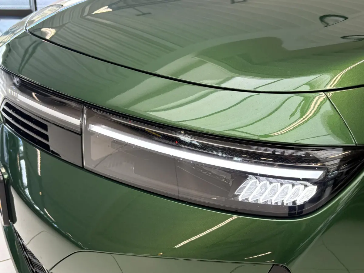 1.2 Turbo Hybrid Business Edition Tot 8 jaar garantie | Apple Carplay/Android Auto