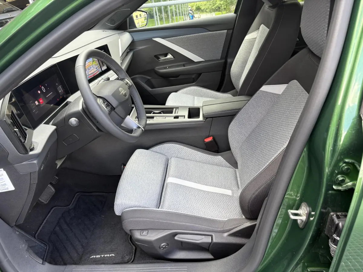 1.2 Turbo Hybrid Business Edition Tot 8 jaar garantie | Apple Carplay/Android Auto