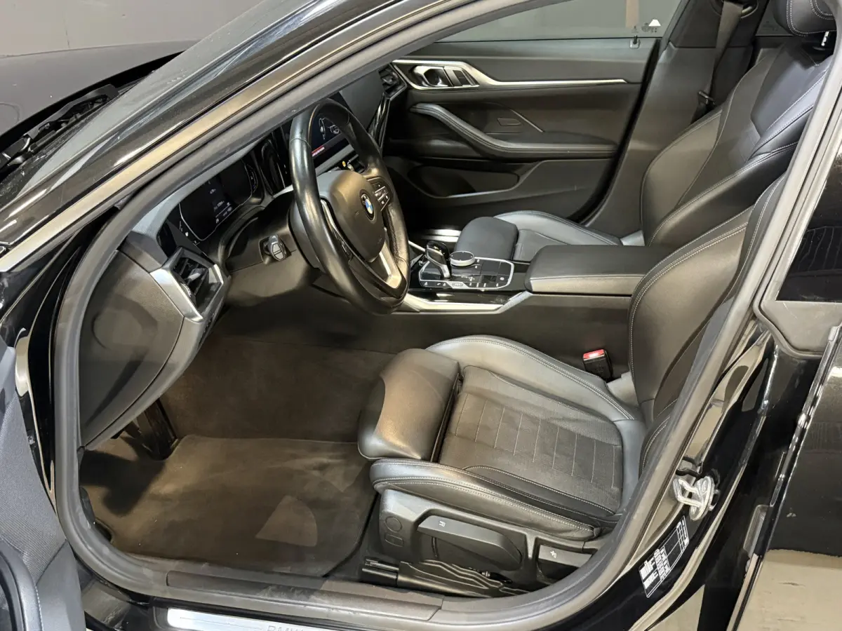 420i 184PK | Model 2022 | Schuifdak | LED | Apple Carplay | Camera