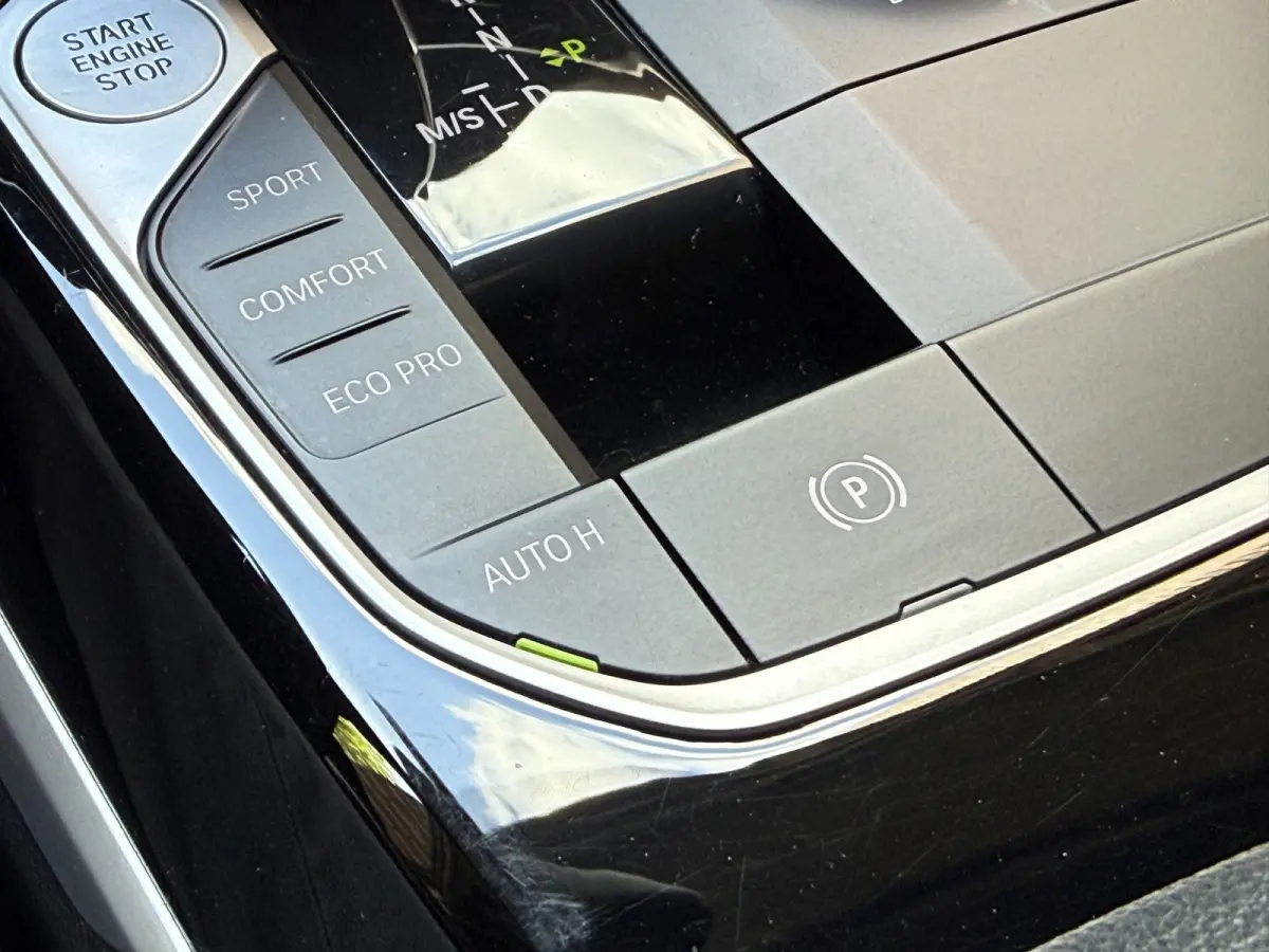 420i 184PK | Model 2022 | Schuifdak | LED | Apple Carplay | Camera