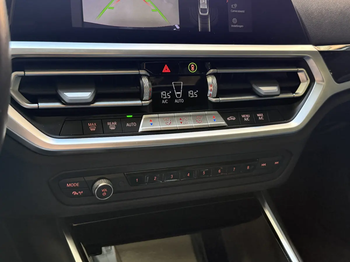 420i 184PK | Model 2022 | Schuifdak | LED | Apple Carplay | Camera