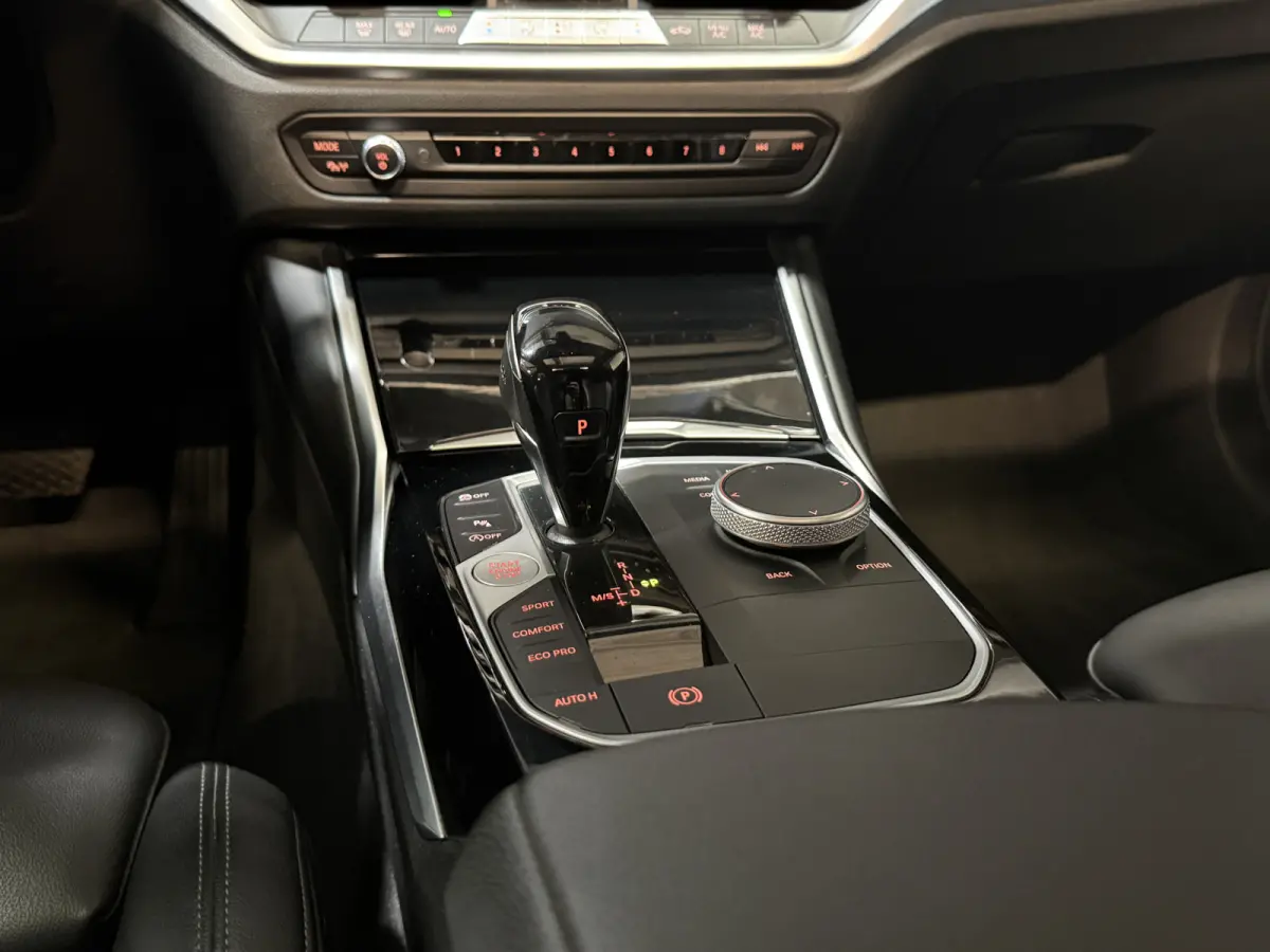420i 184PK | Model 2022 | Schuifdak | LED | Apple Carplay | Camera