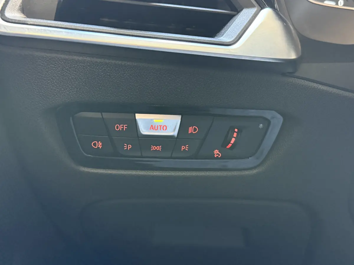 420i 184PK | Model 2022 | Schuifdak | LED | Apple Carplay | Camera