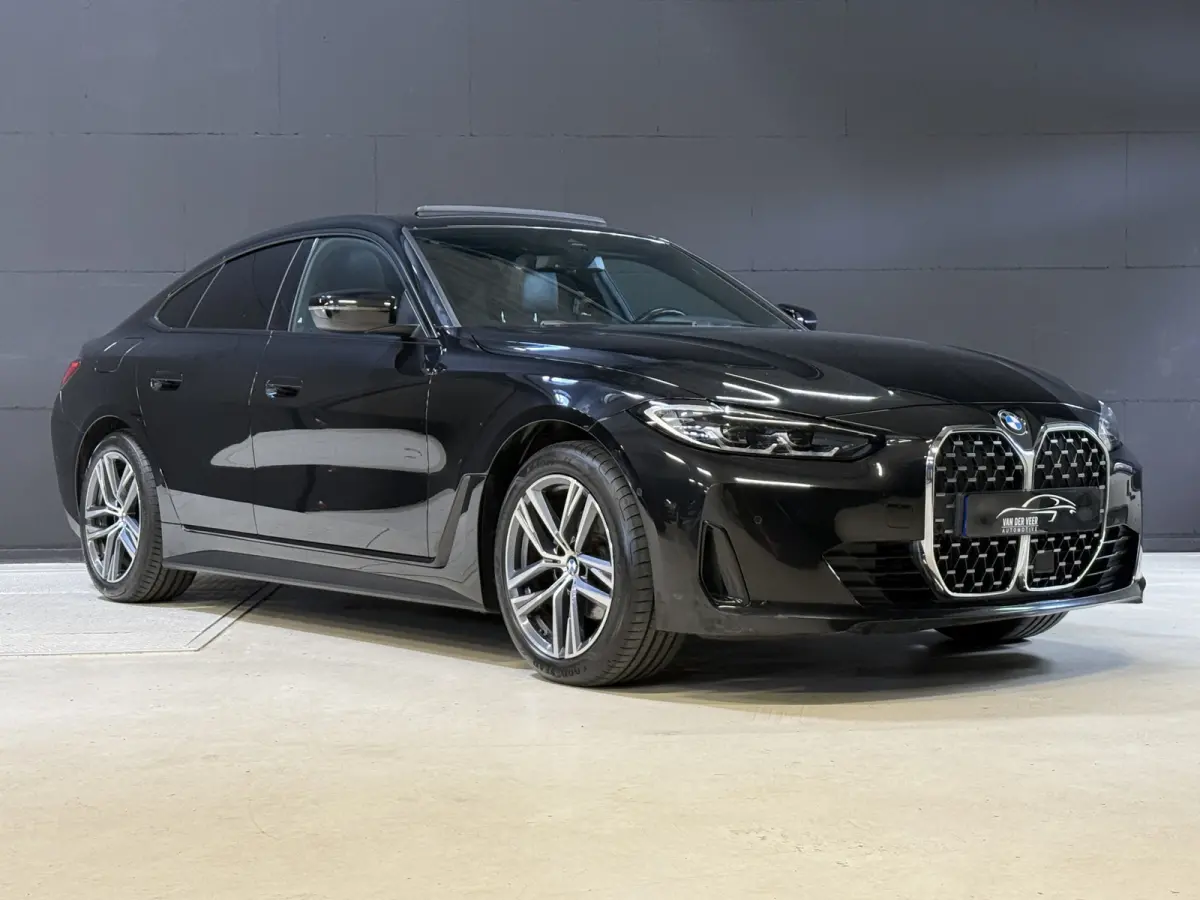 420i 184PK | Model 2022 | Schuifdak | LED | Apple Carplay | Camera