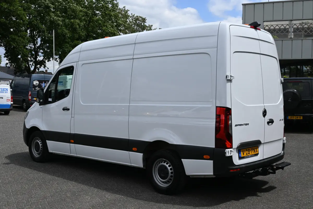 317 CDI L2H2 3500 KG trekhaak, LED, Geveerde stoel