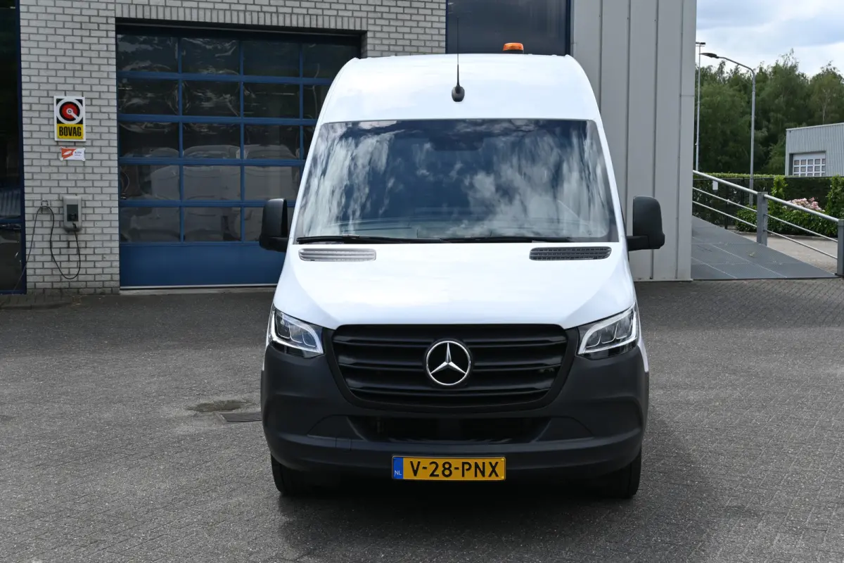 317 CDI L2H2 3500 KG trekhaak, LED, Geveerde stoel