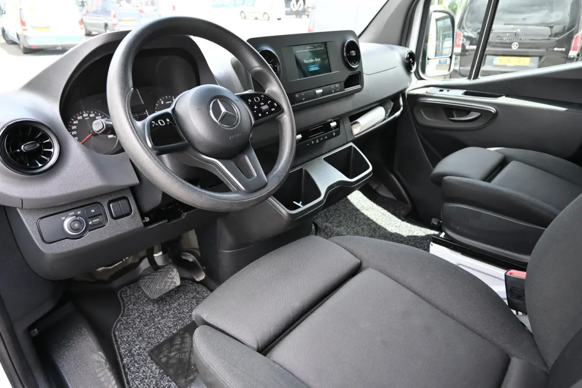 317 CDI L2H2 3500 KG trekhaak, LED, Geveerde stoel
